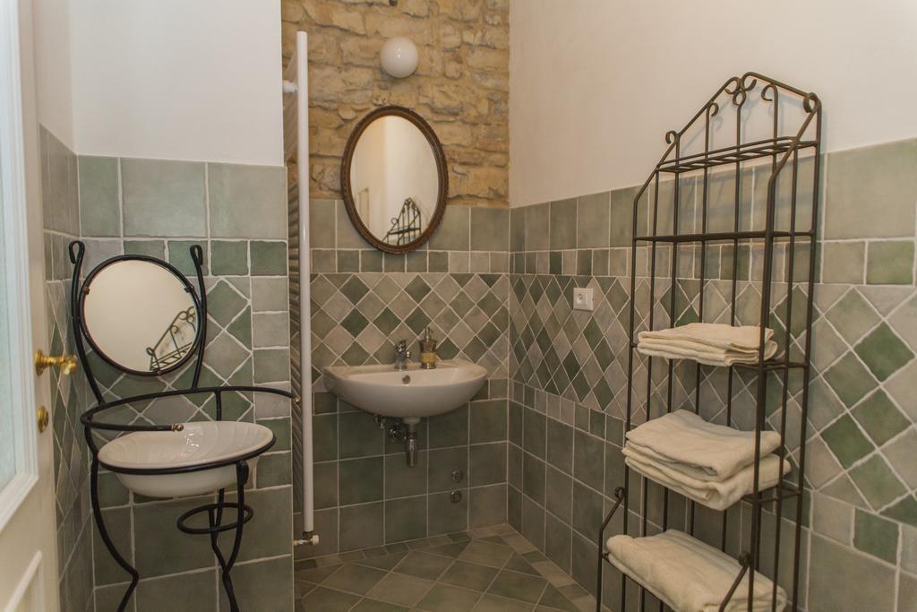 カレンツァーノ Borgo Di Vezzanoヴィラ エクステリア 写真